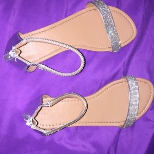 Diamond sandals 👡 NEVER WORN
